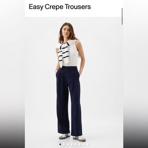 New The GAP Navy blue Crepe Weave Wide Leg Flare Easy Trousers Pants sz 6